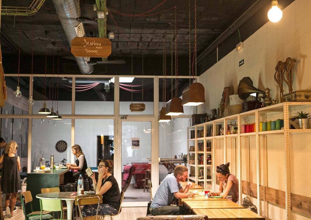 Pars Tailor'S Hostel บาร์เซโลนา ภายนอก รูปภาพ