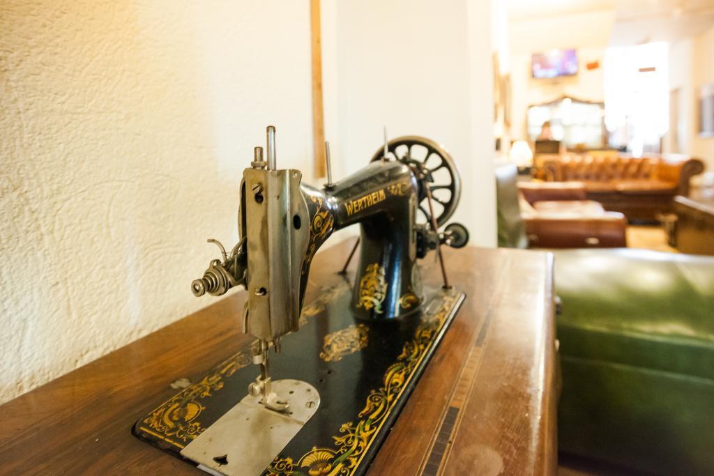 Pars Tailor'S Hostel บาร์เซโลนา ภายนอก รูปภาพ