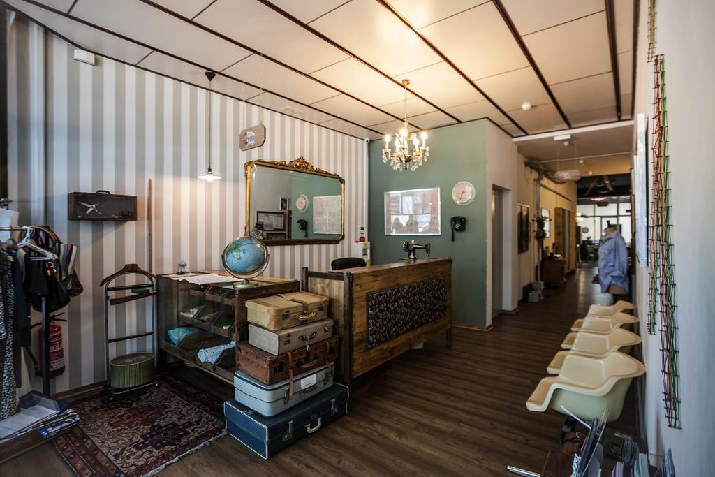 Pars Tailor'S Hostel บาร์เซโลนา ภายนอก รูปภาพ