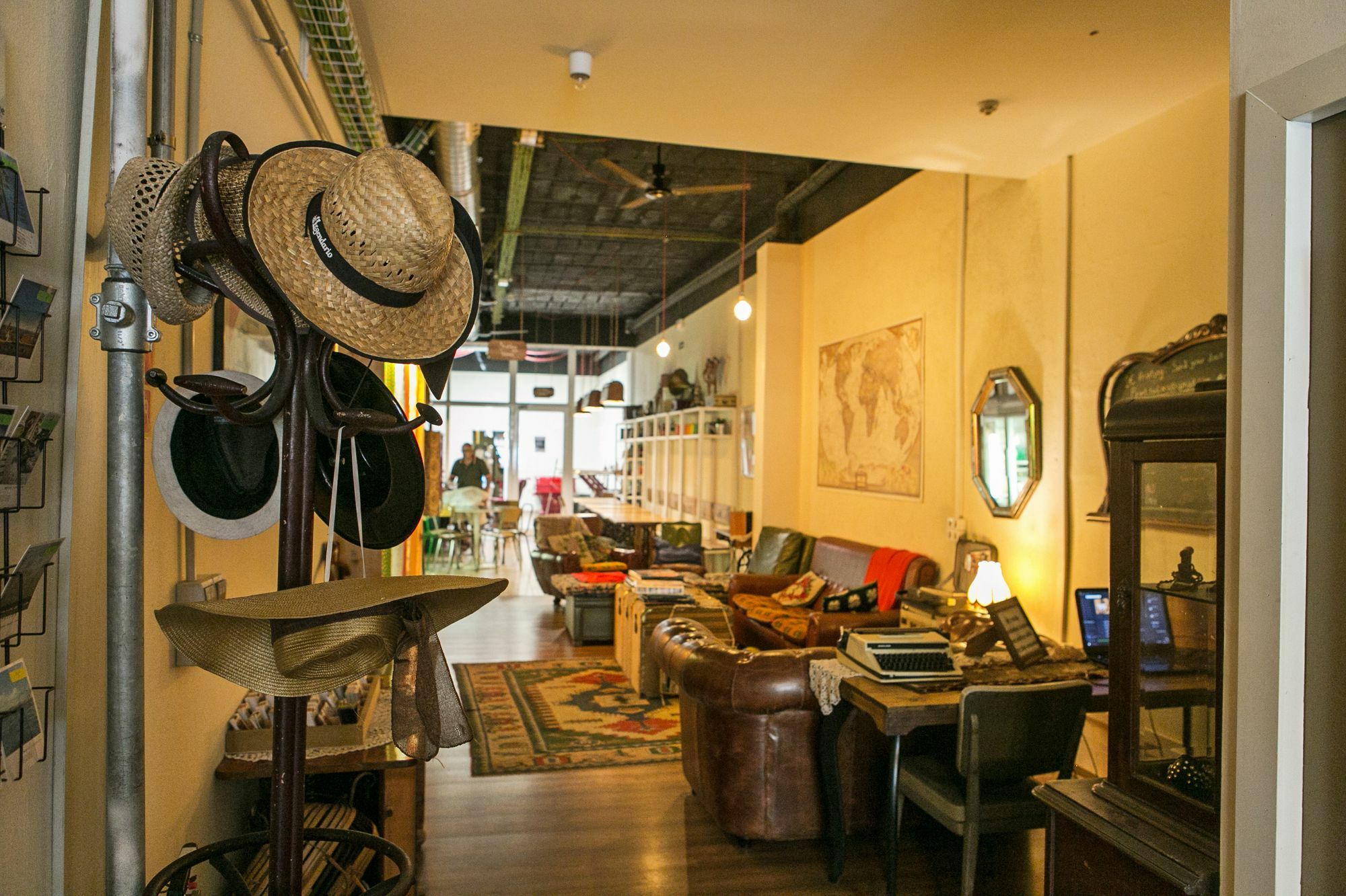 Pars Tailor'S Hostel บาร์เซโลนา ภายนอก รูปภาพ